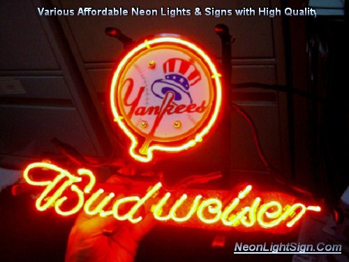 MLB New York Yankees Budweiser Beer Bar Neon Light Sign